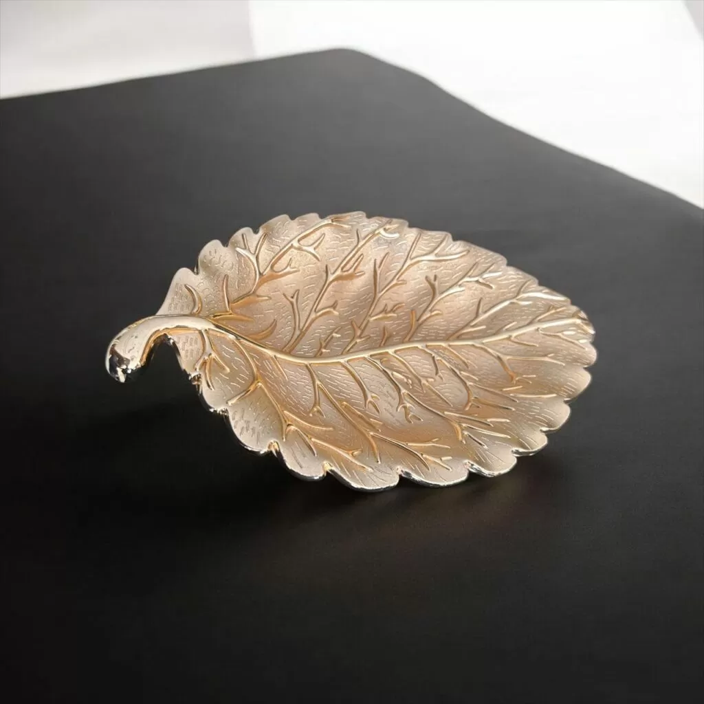 Leaf Shaped Plate